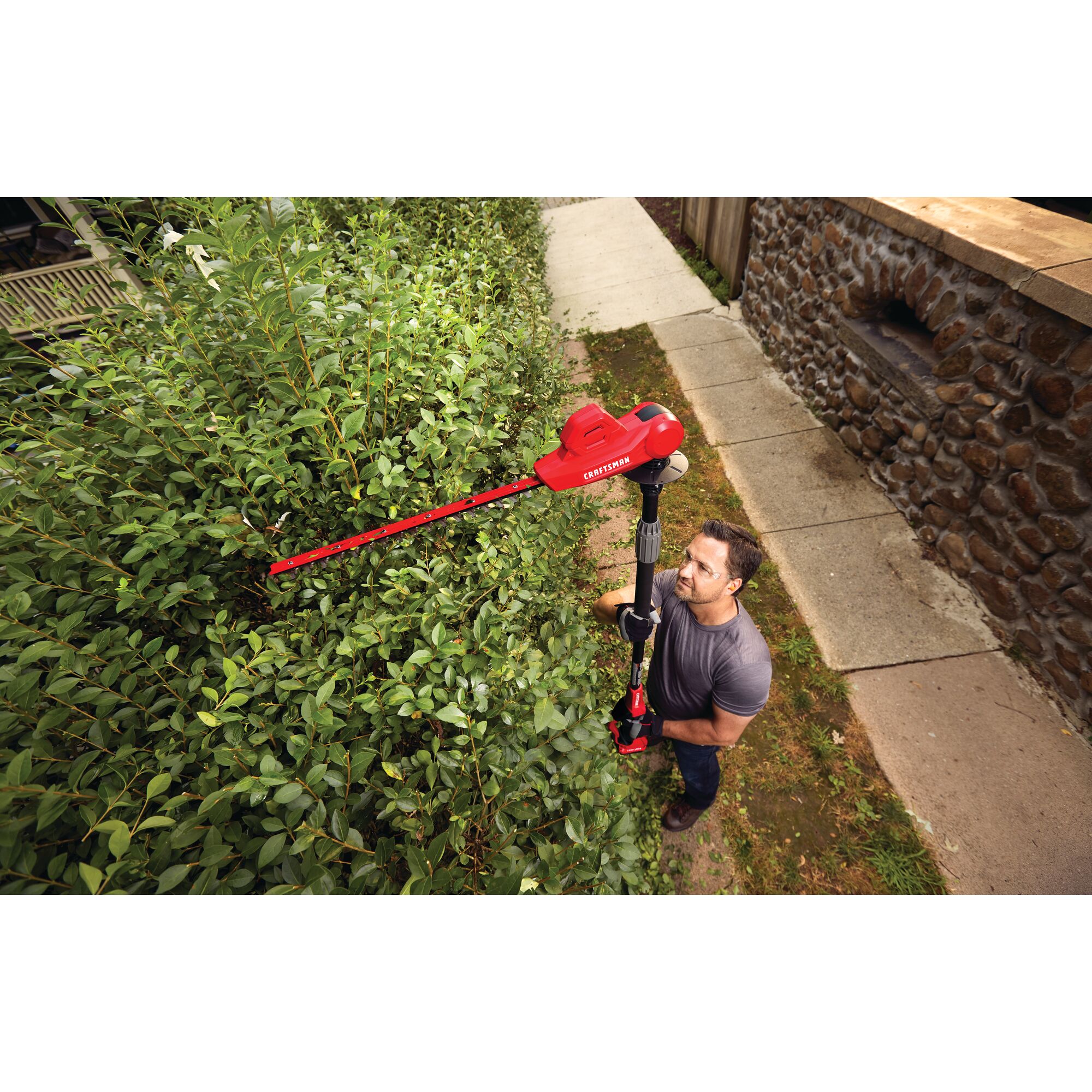 18 inch cordless hedge trimmer hot sale