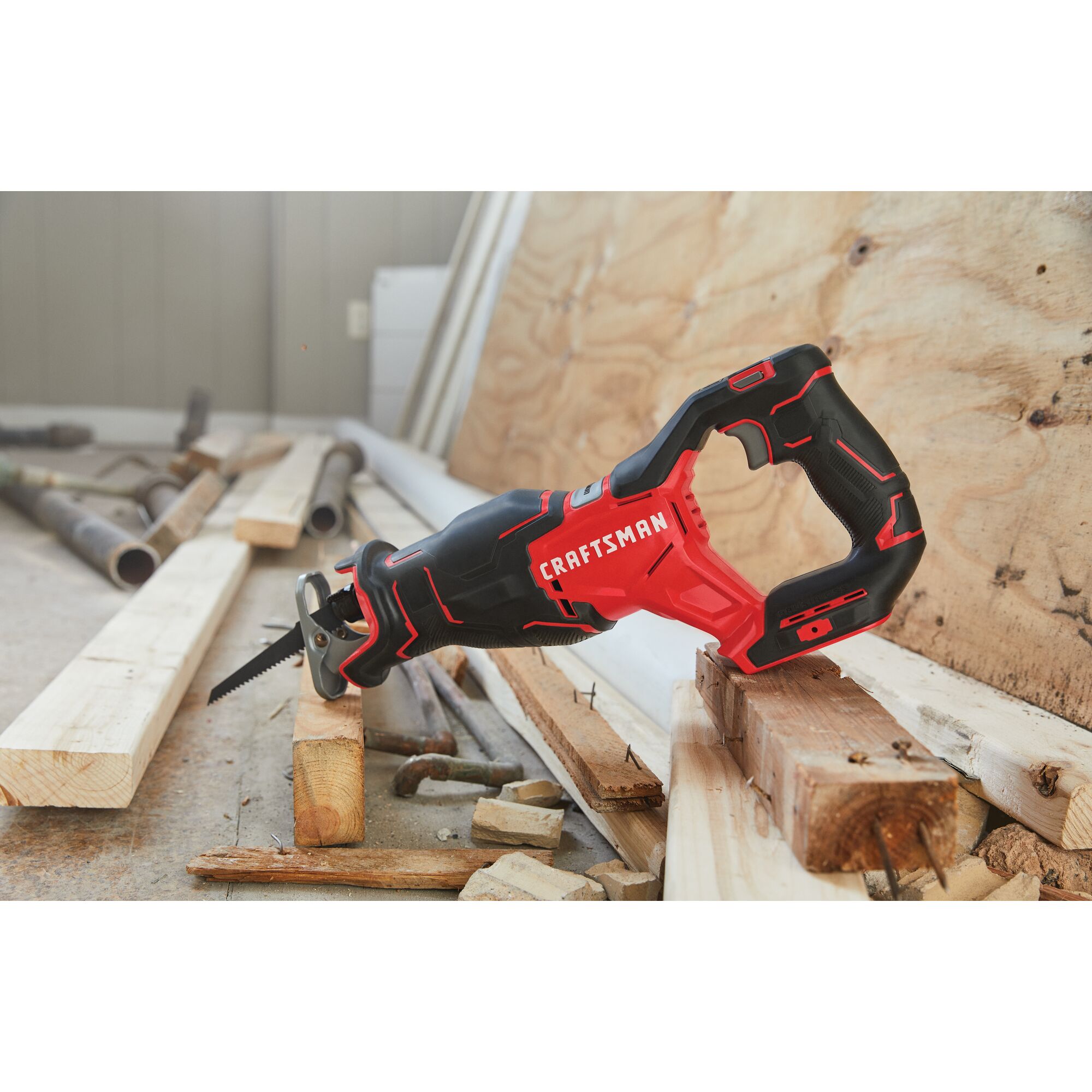 Reciprocating saw store cordless with battery