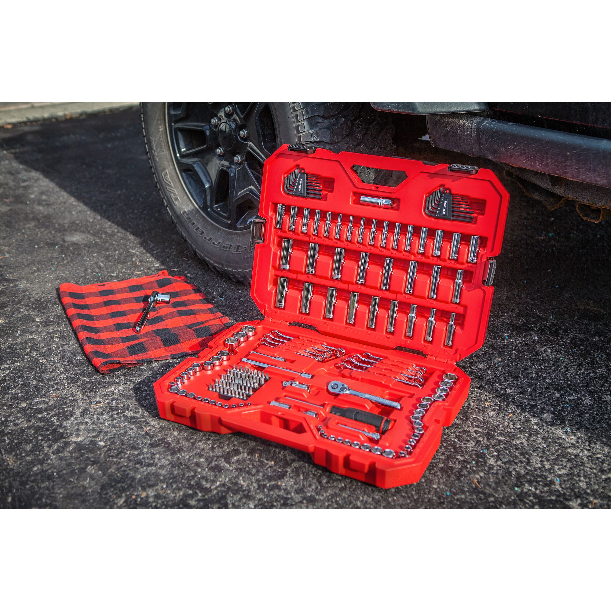 Craftsman 150 deals piece tool set