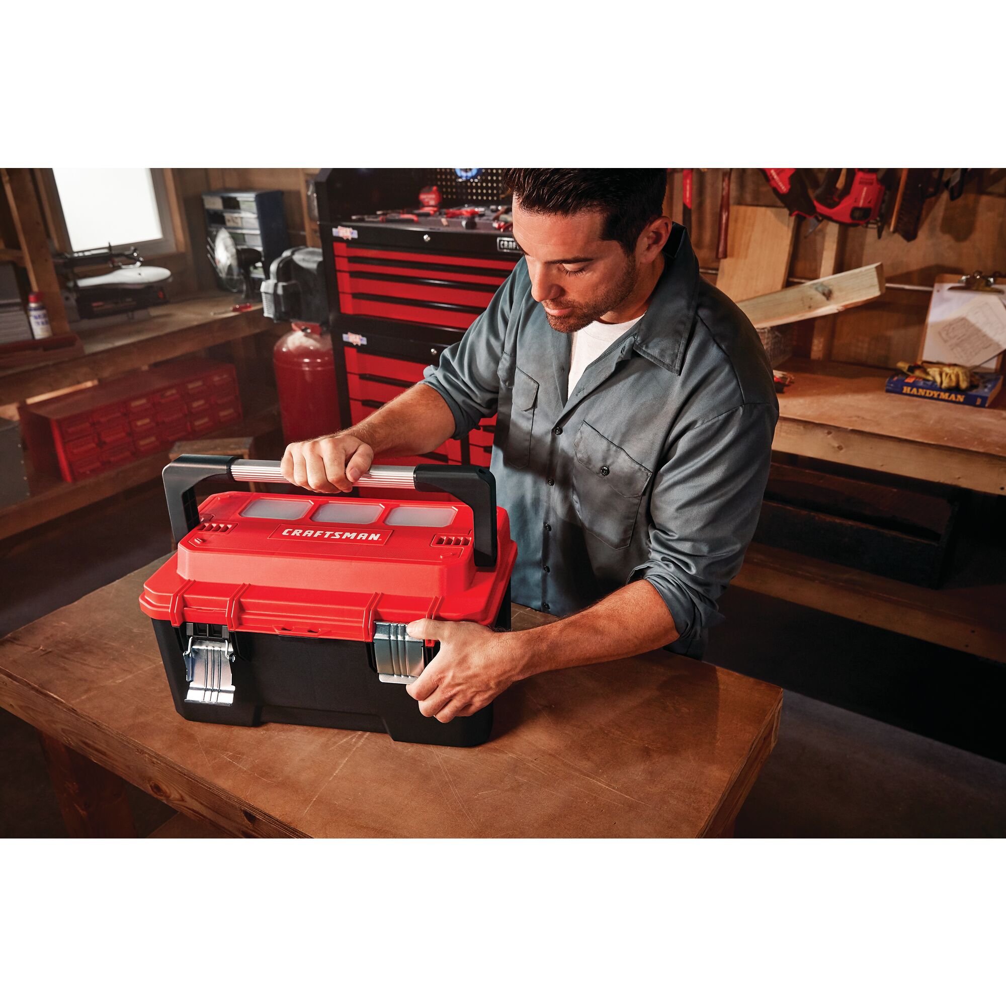 Craftsman 20 inch tool outlet box