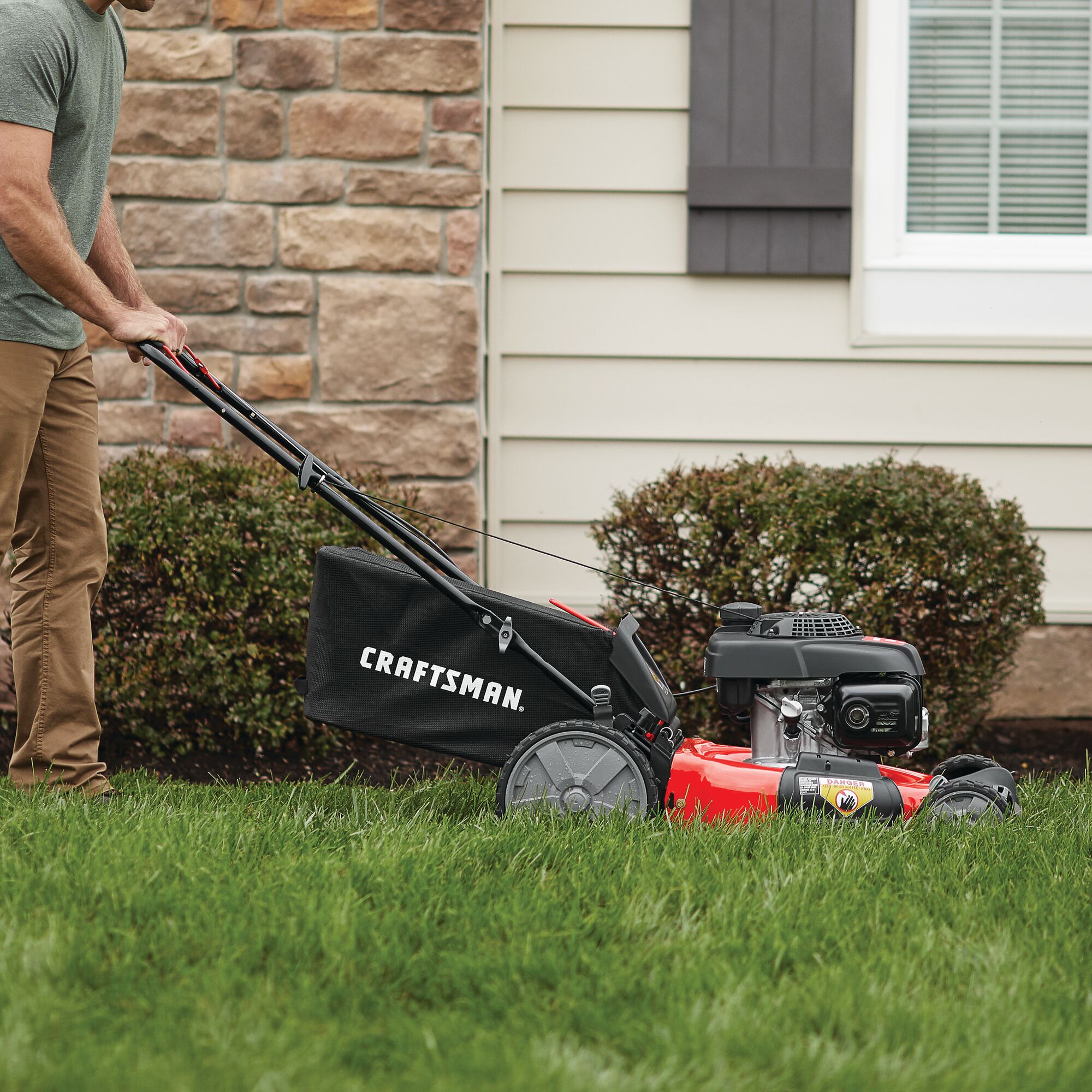 M140 21 in Push Mower with 160cc Honda Engine CRAFTSMAN